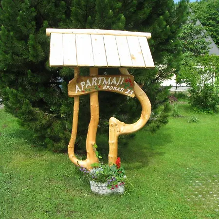 Sporar 아파트 보히니